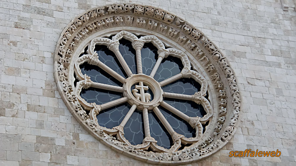 La Basilica Cattedrale di Conversano La Basilica Cattedrale di Conversano