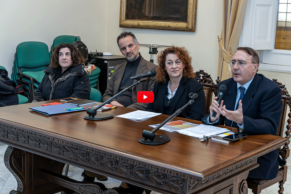 Il narcisismo digitale La sfida di non perdere le relazioni - filmato